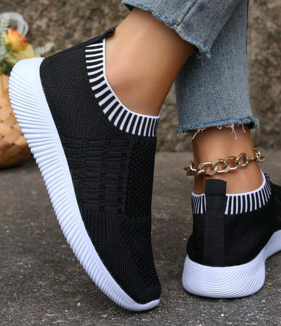 Black Socktrainers